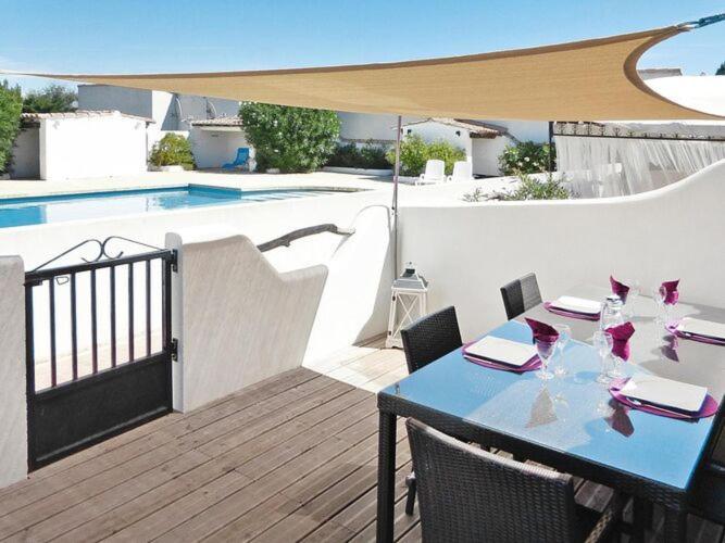 Holiday Home With Shared Pool 圣马迪拉莫 外观 照片